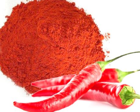 Páprica e pimenta vermelha em pó