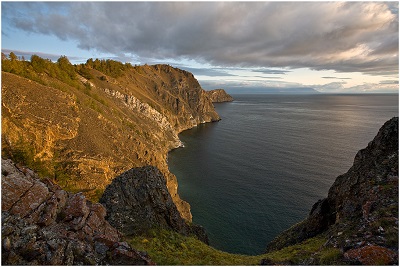 Férias no Lago Baikal no Outono: Rumo a Profundezas Desconhecidas