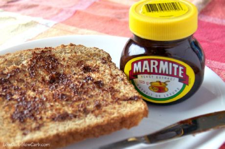 42. Torrada com manteiga e marmite, Grã-Bretanha